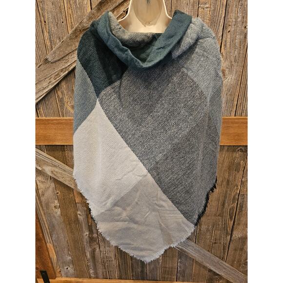 NWT grey black color block triangle shaped poncho OS career office teacher ^ - Picture 2 of 6